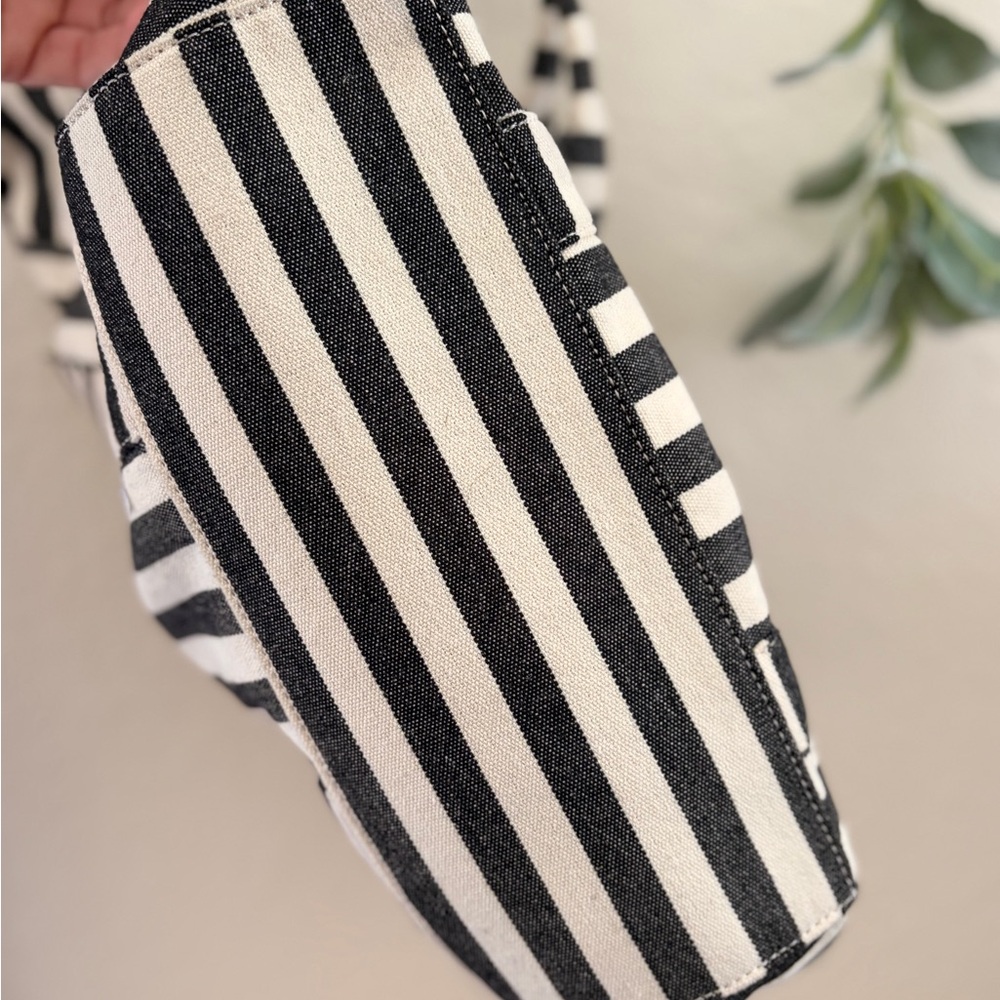 Rae Dunn Black White Striped Canvas Tote Bag Farmhouse Minimalist Shoulder Bag - Picture 5 of 13